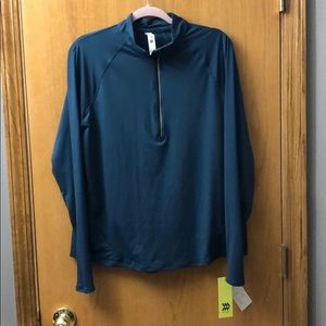 NWT Women’s athletic half zip